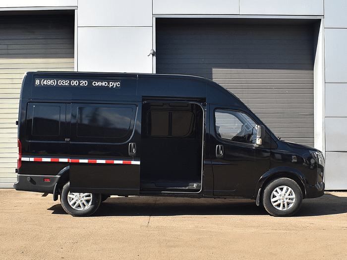 Цельнометаллический фургон черный DongFeng